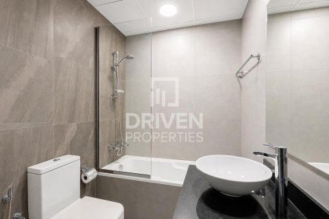 Apartment de 3 dormitorios en District 15, UAE No. 223252 22