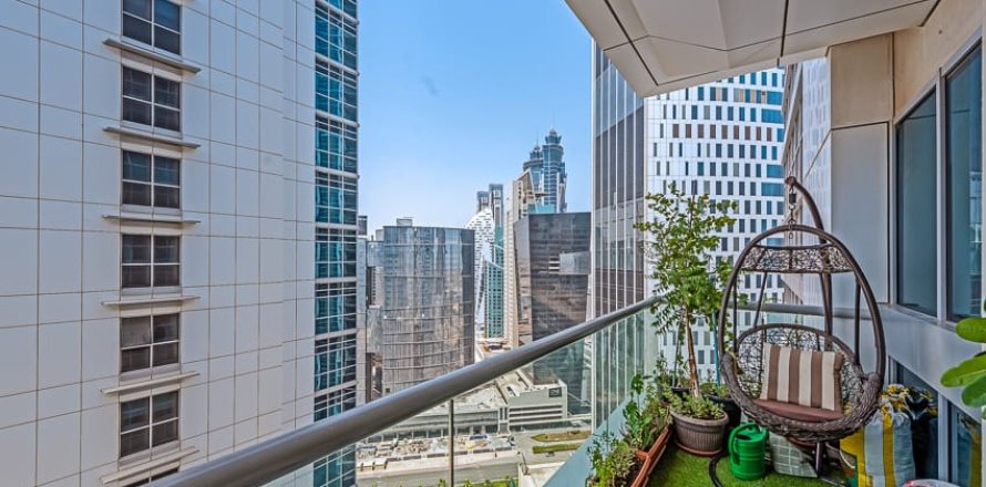 3 bedrooms Apartment in Executive Towers, UAE No. 1032