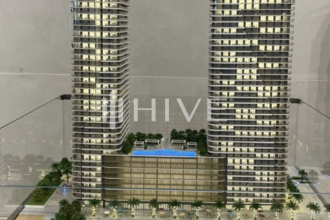 Apartment de 4 dormitorios en EMAAR Beachfront, UAE No. 9358