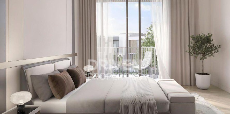3 bedrooms Townhouse in Dubai, UAE No. 221289