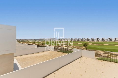 4 bedrooms Villa in EMAAR South, UAE No. 212478 28