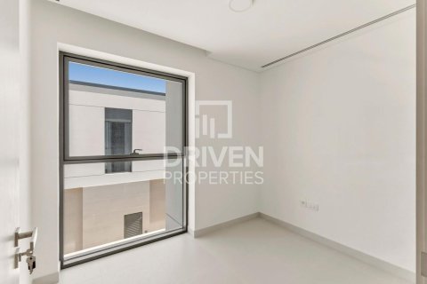 4 bedrooms Villa in EMAAR South, UAE No. 212478 12