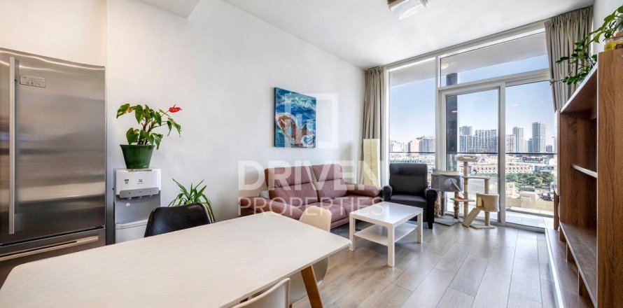 1 bedroom Apartment in District 10, UAE No. 211348