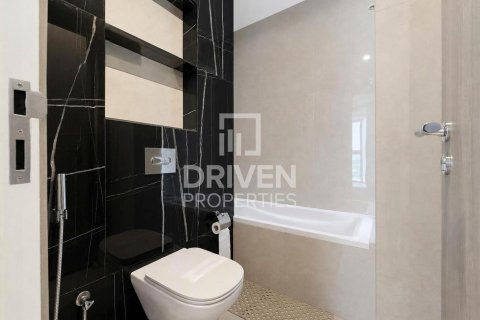1 bedroom Apartment in Jumeirah Lake Towers, UAE No. 211235 10