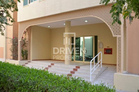 1005.68m² Building in Dubai Investment Park, UAE No. 218372 6