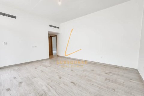 Villa de 4 dormitorios en Murooj Al Furjan, UAE No. 224340 8