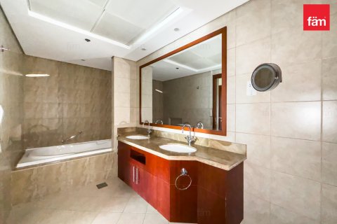 Appartement de 3 chambres à Dubai, UAE No. 222443 23