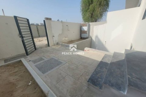 Villa de 4 chambres à Jumeirah Village Circle, UAE No. 10911 10