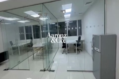 Office de 100m² en Jumeirah Lake Towers, UAE No. 222042 9