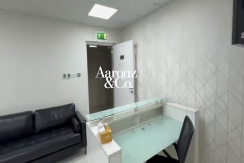 Office de 100m² en Jumeirah Lake Towers, UAE No. 222042 10