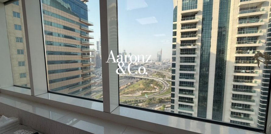 Office de 100m² en Jumeirah Lake Towers, UAE No. 222042