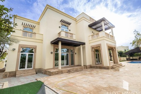 6 bedrooms Villa in Emirates Hills, UAE No. 14807 31