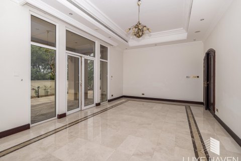 6 bedrooms Villa in Emirates Hills, UAE No. 14807 10