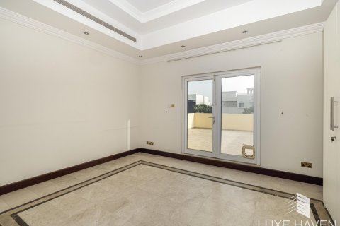 6 bedrooms Villa in Emirates Hills, UAE No. 14807 22