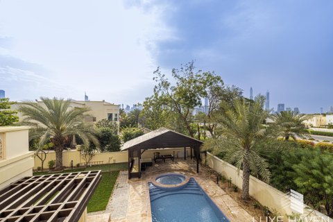 6 bedrooms Villa in Emirates Hills, UAE No. 14807 29