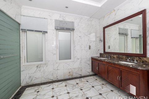 Villa de 6 chambres à Emirates Hills, UAE No. 14807 17