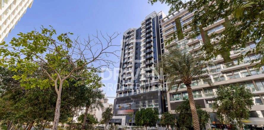 Bâtiment de 13311.9m² à District 11, UAE No. 211282