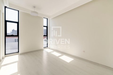 Bâtiment de 13311.89m² à District 11, UAE No. 211282 20