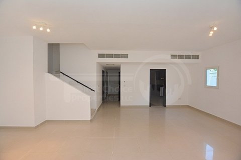 5 غرفة نوم  فيلا في Al Reef, الإمارات العربية المتحدة رقم 13133 6