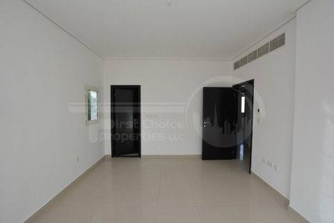 5 غرفة نوم  فيلا في Al Reef, الإمارات العربية المتحدة رقم 13133 12
