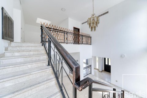 Villa de 4 dormitorios en Umm Suqeim, UAE No. 220452 4