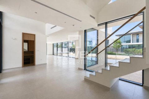 Villa de 5 dormitorios en The Valley, UAE No. 218506 3