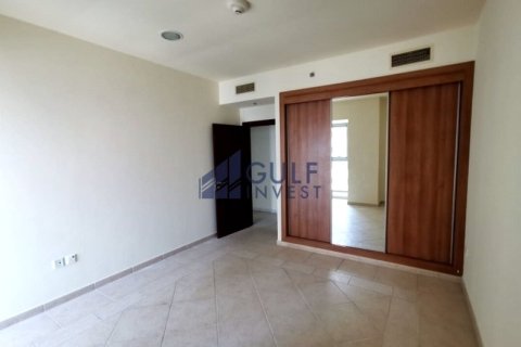 Appartement de 3 chambres à Princess Tower, UAE No. 1597 7