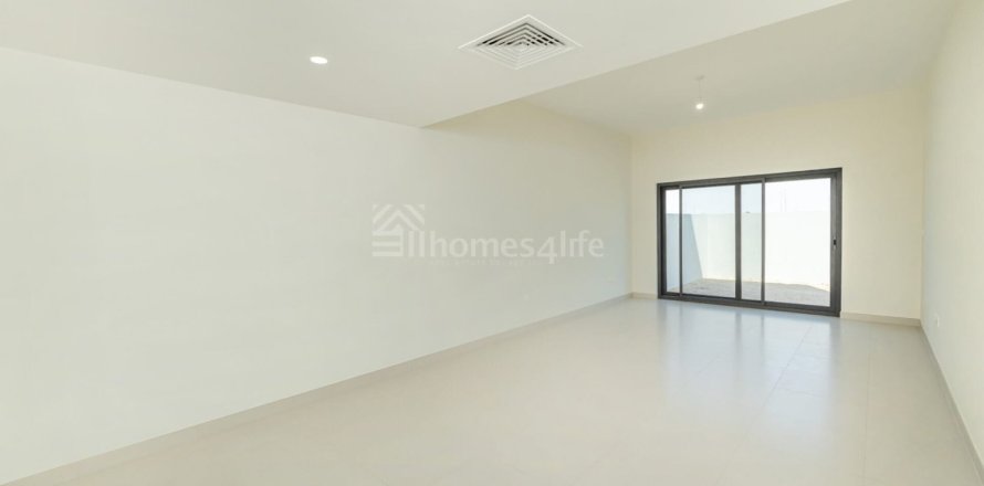 Townhouse de 2 dormitorios en The Pulse, UAE No. 163429