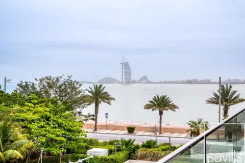 Квартира с 1 спальней в The Crescent, ОАЭ №203780 3