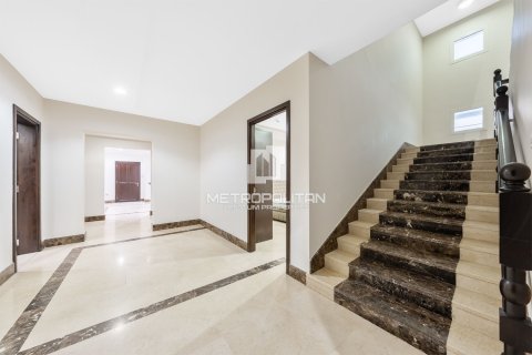 Villa de 6 dormitorios en Al Barsha, UAE No. 129461 16