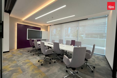 413.9m² Office in Umm Ramool, UAE No. 205586 4