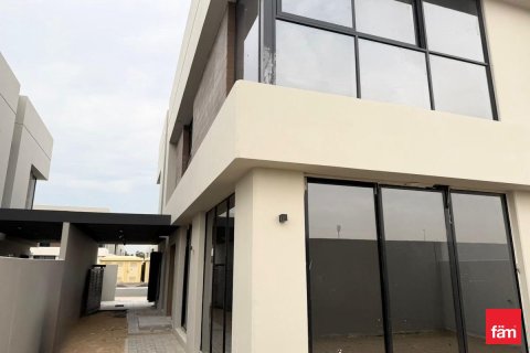 3 bedrooms Villa in Dubai, UAE No. 216003 6