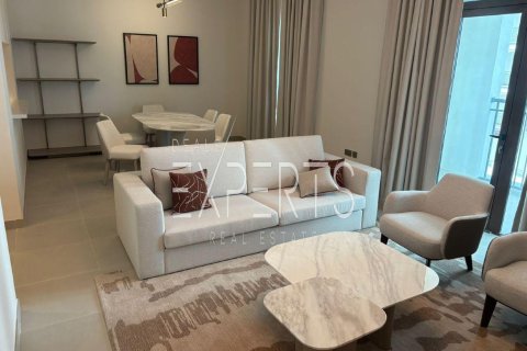 Apartment de 2 dormitorios en  Yas Island, UAE No. 224224