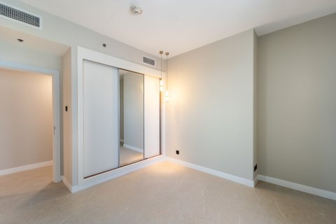 2 bedrooms Apartment in Dubai, UAE No. 217192 10