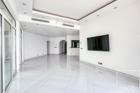 Квартира с 3 спальнями в Shoreline Apartments, ОАЭ №205946 4