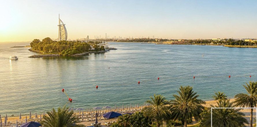 Квартира с 3 спальнями в Shoreline Apartments, ОАЭ №205946