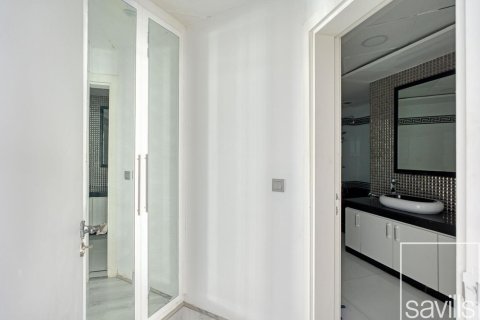 Квартира с 3 спальнями в Shoreline Apartments, ОАЭ №205946 16
