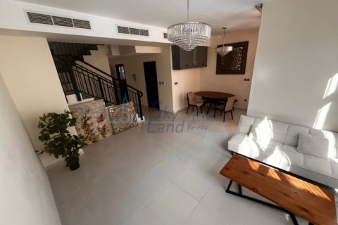 Townhouse de 4 dormitorios en DAMAC Hills (Akoya by DAMAC), UAE No. 145039 3