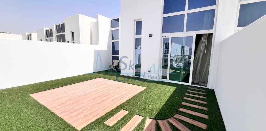 Townhouse de 4 dormitorios en DAMAC Hills (Akoya by DAMAC), UAE No. 145039