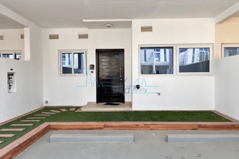 Townhouse de 4 dormitorios en DAMAC Hills (Akoya by DAMAC), UAE No. 145039 14