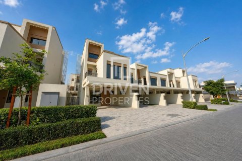 Townhouse de 5 dormitorios en Damac Lagoons, UAE No. 222976 26