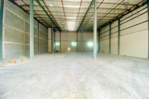 Warehouse de 724.9m² en Al Quoz, UAE No. 23586 3