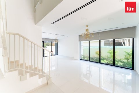 4 bedrooms Villa in Dubai, UAE No. 167512 23