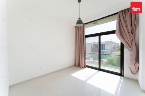 4 bedrooms Villa in Dubai, UAE No. 167512 13