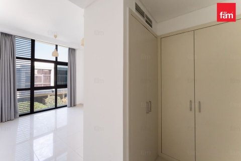 4 bedrooms Villa in Dubai, UAE No. 167512 11