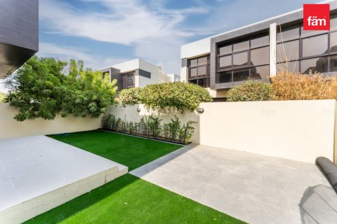 4 bedrooms Villa in Dubai, UAE No. 167512 14