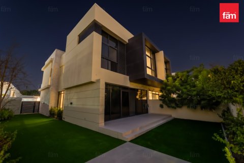 4 bedrooms Villa in Dubai, UAE No. 167512 19