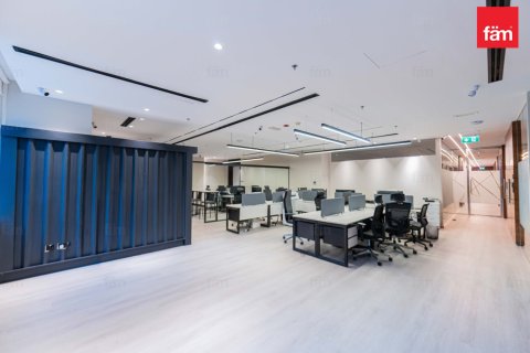 619.7m² Office in Business Bay, UAE No. 120356 5