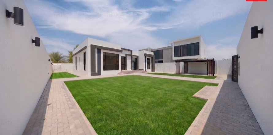 Villa de 4 dormitorios en Al Barsha, UAE No. 203583