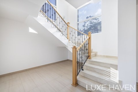 Villa de 4 chambres à Legacy Nova Villas, UAE No. 14020 4